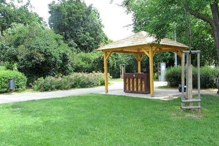 Prenájom bytu 55 m², Bulharská, Praha, Praha Prenájom bytu 55 m², Bulharská, Praha, Praha