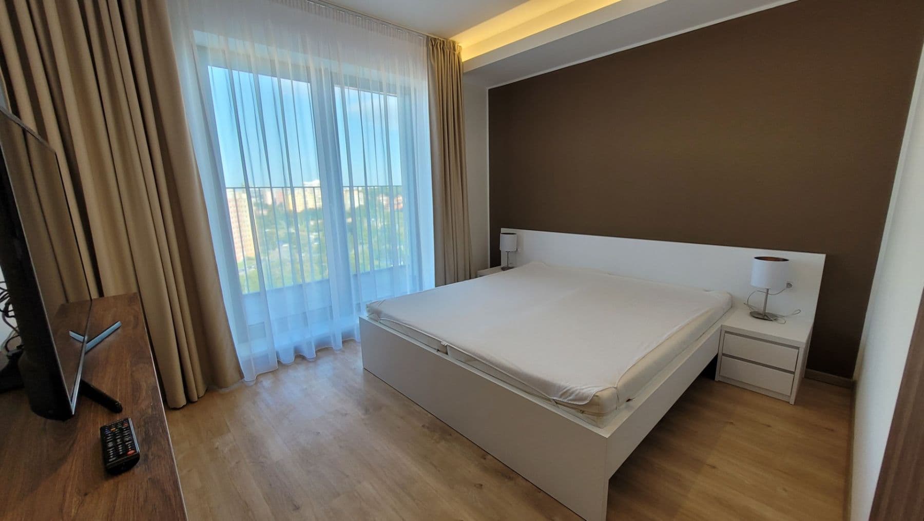 Prenájom bytu 3-izbový 105 m², Mukařovského, Praha, Praha Prenájom bytu 3-izbový 105 m², Mukařovského, Praha, Praha