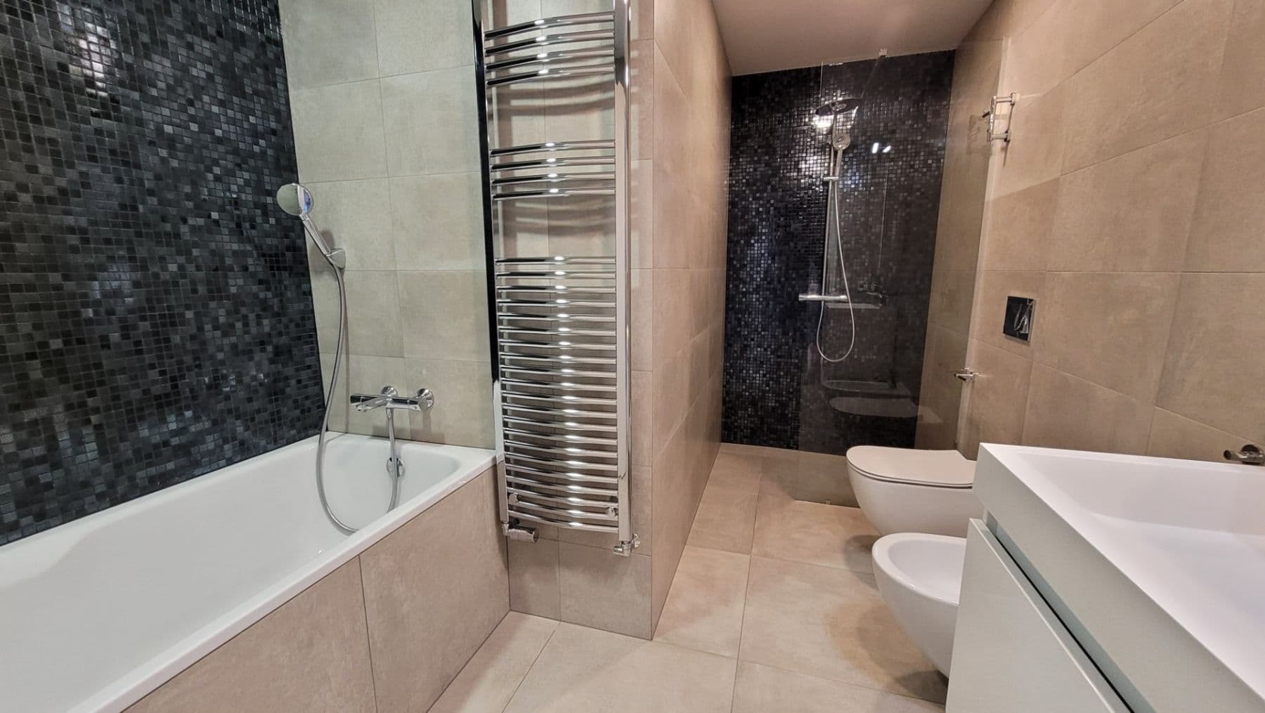 Prenájom bytu 3-izbový 105 m², Mukařovského, Praha, Praha Prenájom bytu 3-izbový 105 m², Mukařovského, Praha, Praha