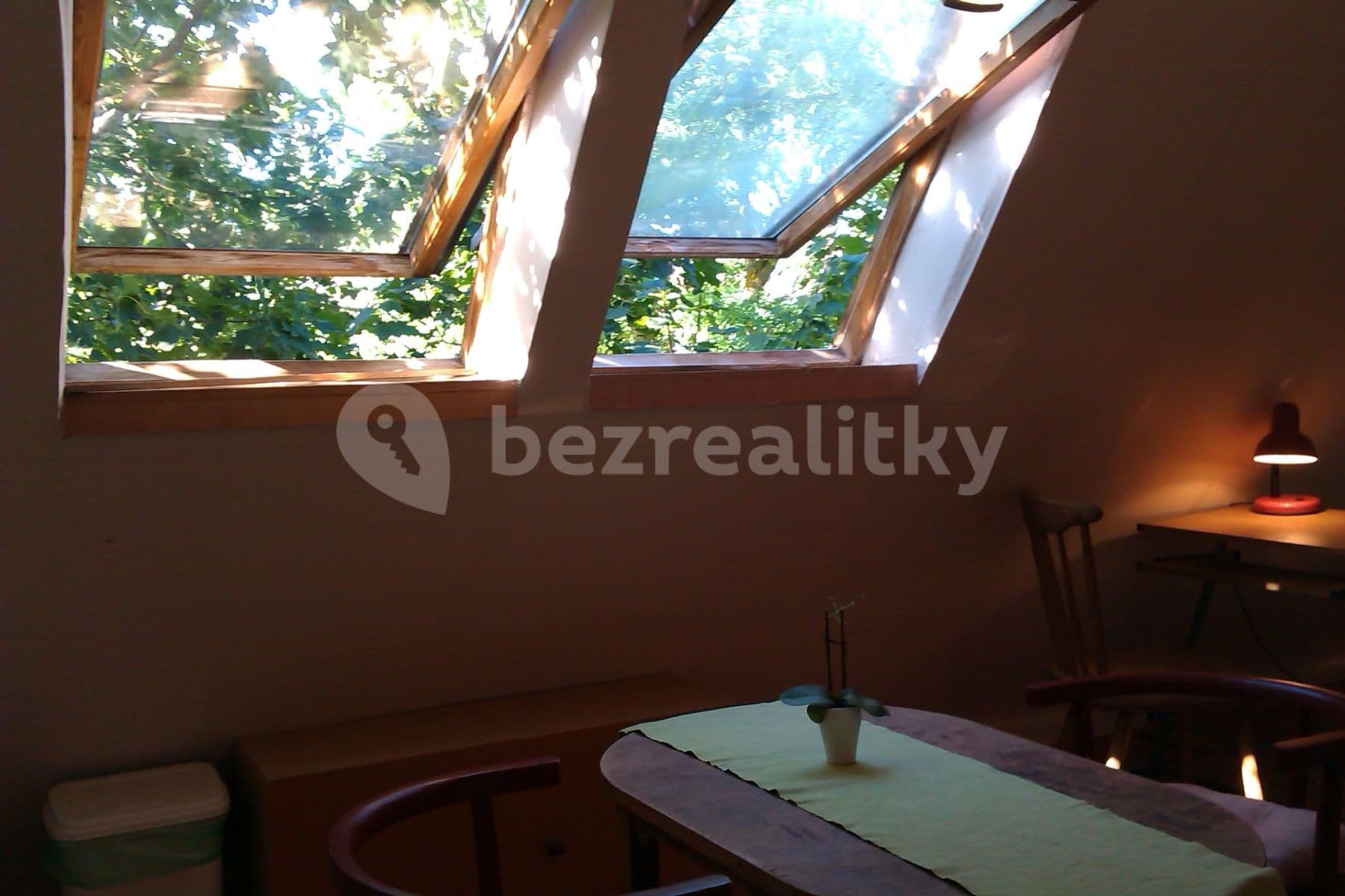 Prenájom bytu 10 m², Jarní, Brno, Jihomoravský kraj Prenájom bytu 10 m², Jarní, Brno, Jihomoravský kraj