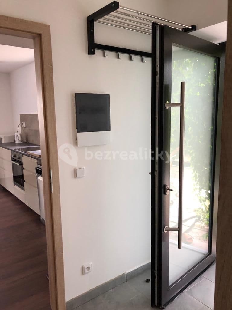 Prenájom bytu 2-izbový 58 m², Za Mlýnem, Hostivice, Středočeský kraj Prenájom bytu 2-izbový 58 m², Za Mlýnem, Hostivice, Středočeský kraj