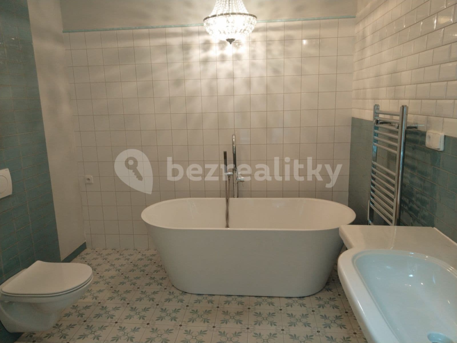 Prenájom bytu 2-izbový 74 m², Za Mlýnem, Hostivice, Středočeský kraj Prenájom bytu 2-izbový 74 m², Za Mlýnem, Hostivice, Středočeský kraj