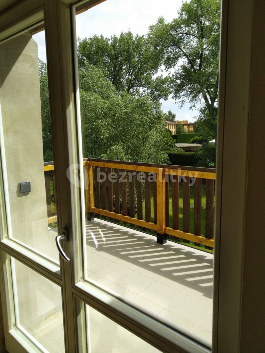 Prenájom bytu 2-izbový 74 m², Za Mlýnem, Hostivice, Středočeský kraj Prenájom bytu 2-izbový 74 m², Za Mlýnem, Hostivice, Středočeský kraj