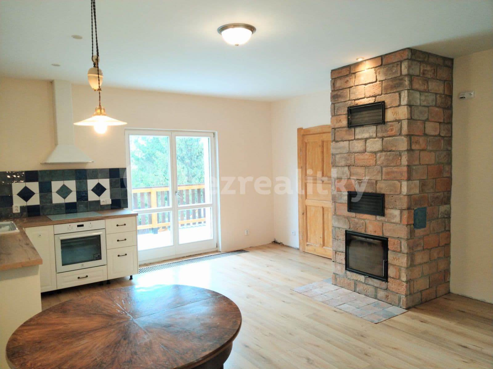 Prenájom bytu 2-izbový 74 m², Za Mlýnem, Hostivice, Středočeský kraj Prenájom bytu 2-izbový 74 m², Za Mlýnem, Hostivice, Středočeský kraj