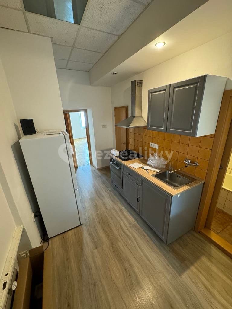 Prenájom bytu 3-izbový 80 m², Husova, Olomouc, Olomoucký kraj Prenájom bytu 3-izbový 80 m², Husova, Olomouc, Olomoucký kraj