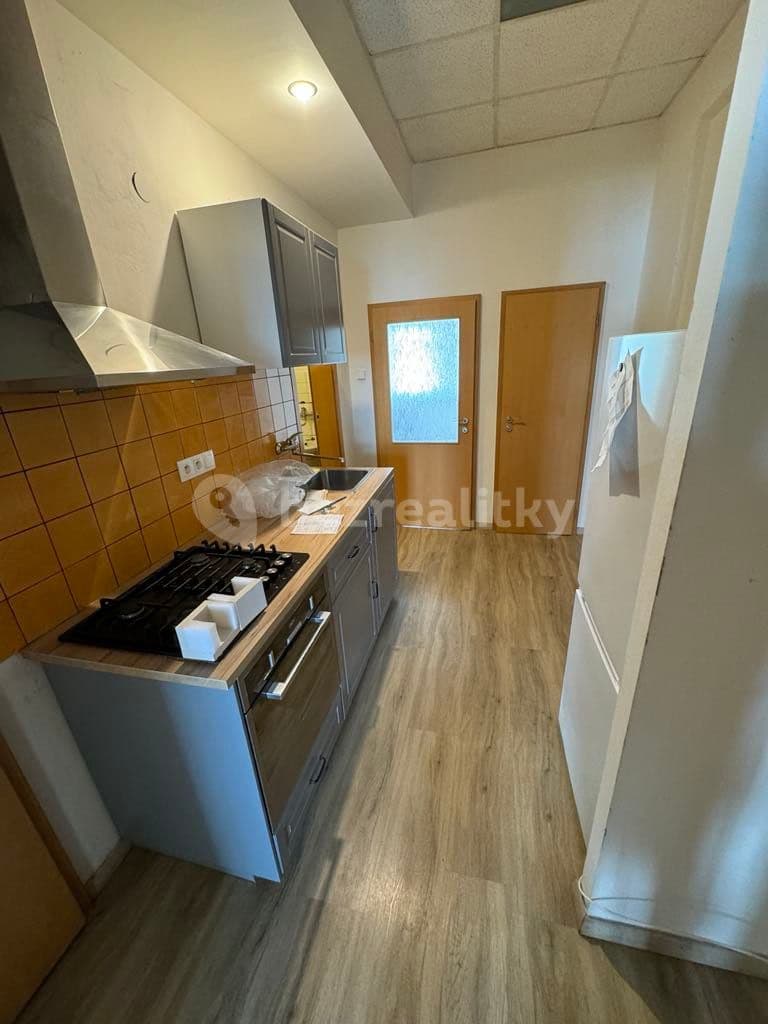 Prenájom bytu 3-izbový 80 m², Husova, Olomouc, Olomoucký kraj Prenájom bytu 3-izbový 80 m², Husova, Olomouc, Olomoucký kraj