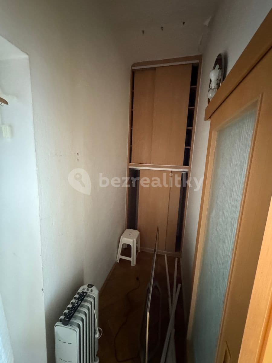 Prenájom bytu 3-izbový 80 m², Husova, Olomouc, Olomoucký kraj Prenájom bytu 3-izbový 80 m², Husova, Olomouc, Olomoucký kraj