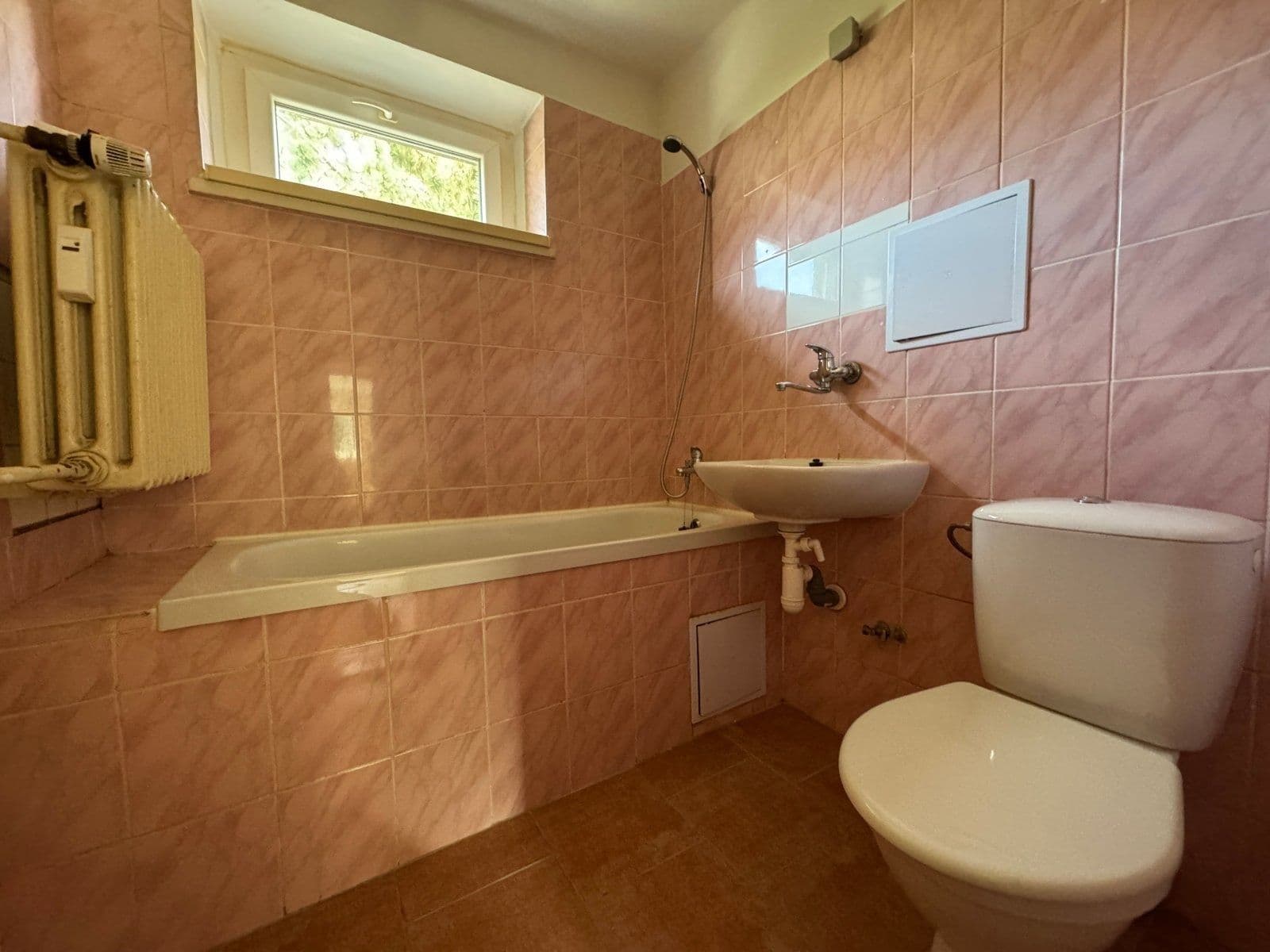 Prenájom bytu 2-izbový 47 m², Sapíkova, Karviná, Moravskoslezský kraj Prenájom bytu 2-izbový 47 m², Sapíkova, Karviná, Moravskoslezský kraj