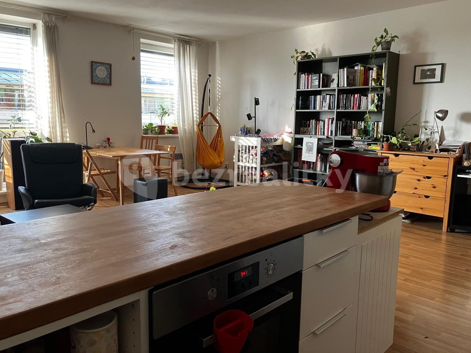 Prenájom bytu 3-izbový 88 m², Francouzská, Brno, Jihomoravský kraj Prenájom bytu 3-izbový 88 m², Francouzská, Brno, Jihomoravský kraj