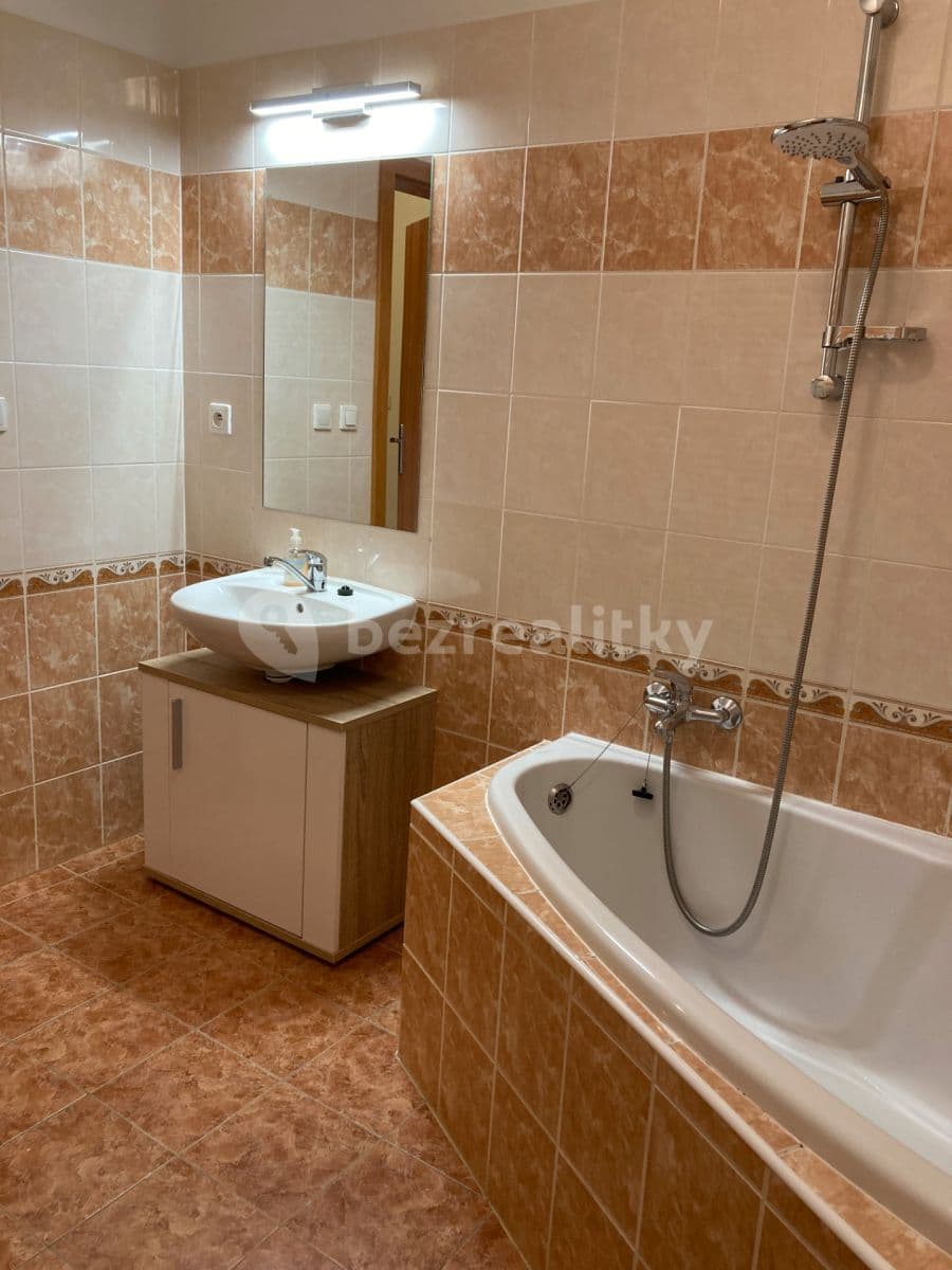 Prenájom bytu 2-izbový 42 m², Pražská, Čáslav, Středočeský kraj Prenájom bytu 2-izbový 42 m², Pražská, Čáslav, Středočeský kraj