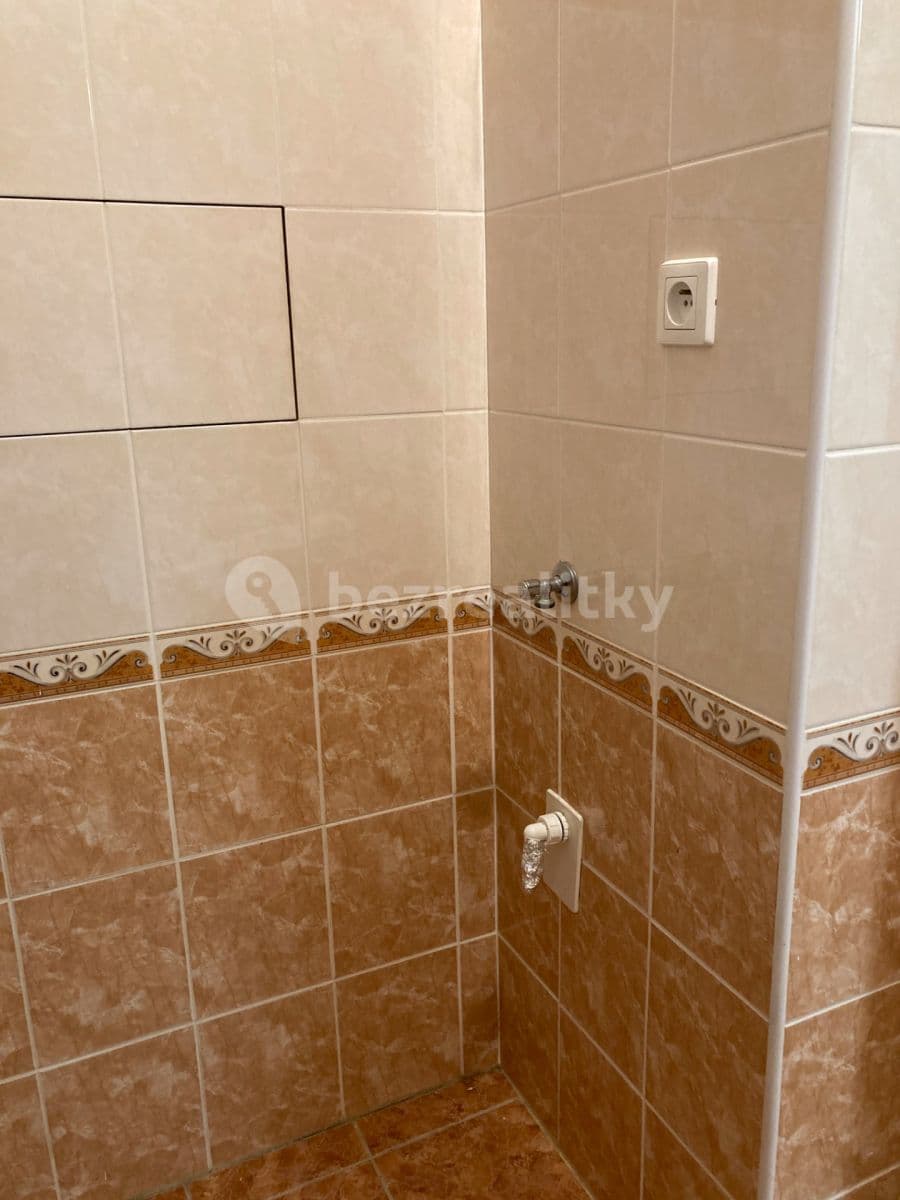 Prenájom bytu 2-izbový 42 m², Pražská, Čáslav, Středočeský kraj Prenájom bytu 2-izbový 42 m², Pražská, Čáslav, Středočeský kraj