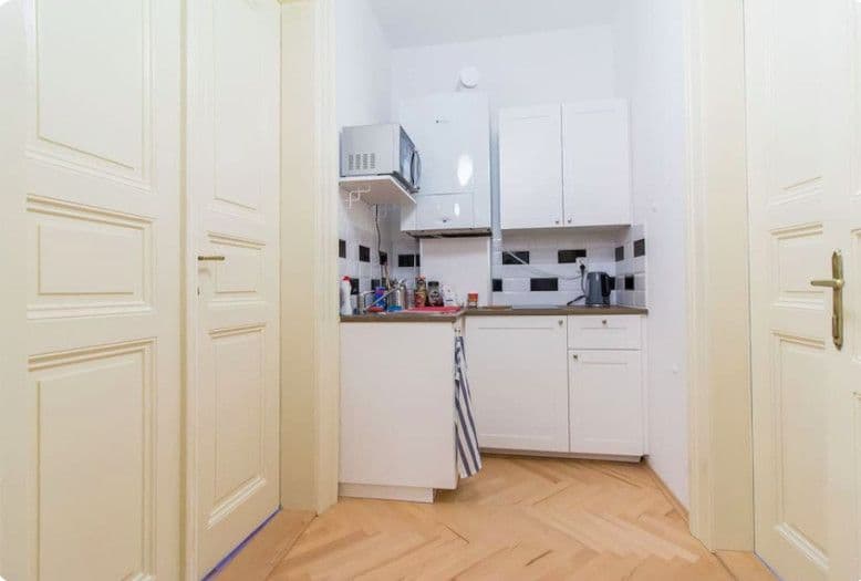 Prenájom bytu 90 m², Blanická, Praha, Praha Prenájom bytu 90 m², Blanická, Praha, Praha