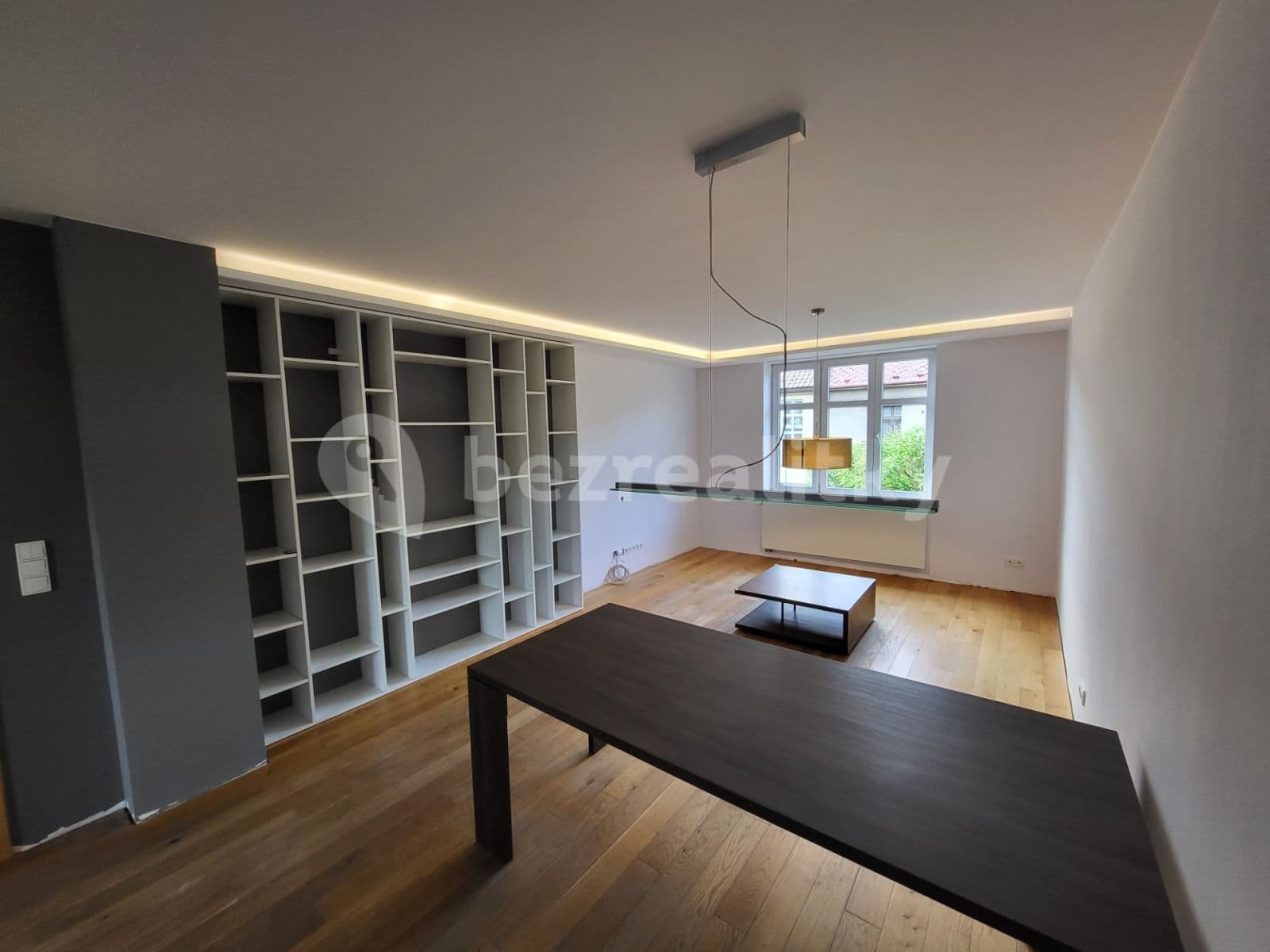 Prenájom bytu 3-izbový 91 m², Jiřího Purkyně, Hradec Králové, Královéhradecký kraj Prenájom bytu 3-izbový 91 m², Jiřího Purkyně, Hradec Králové, Královéhradecký kraj