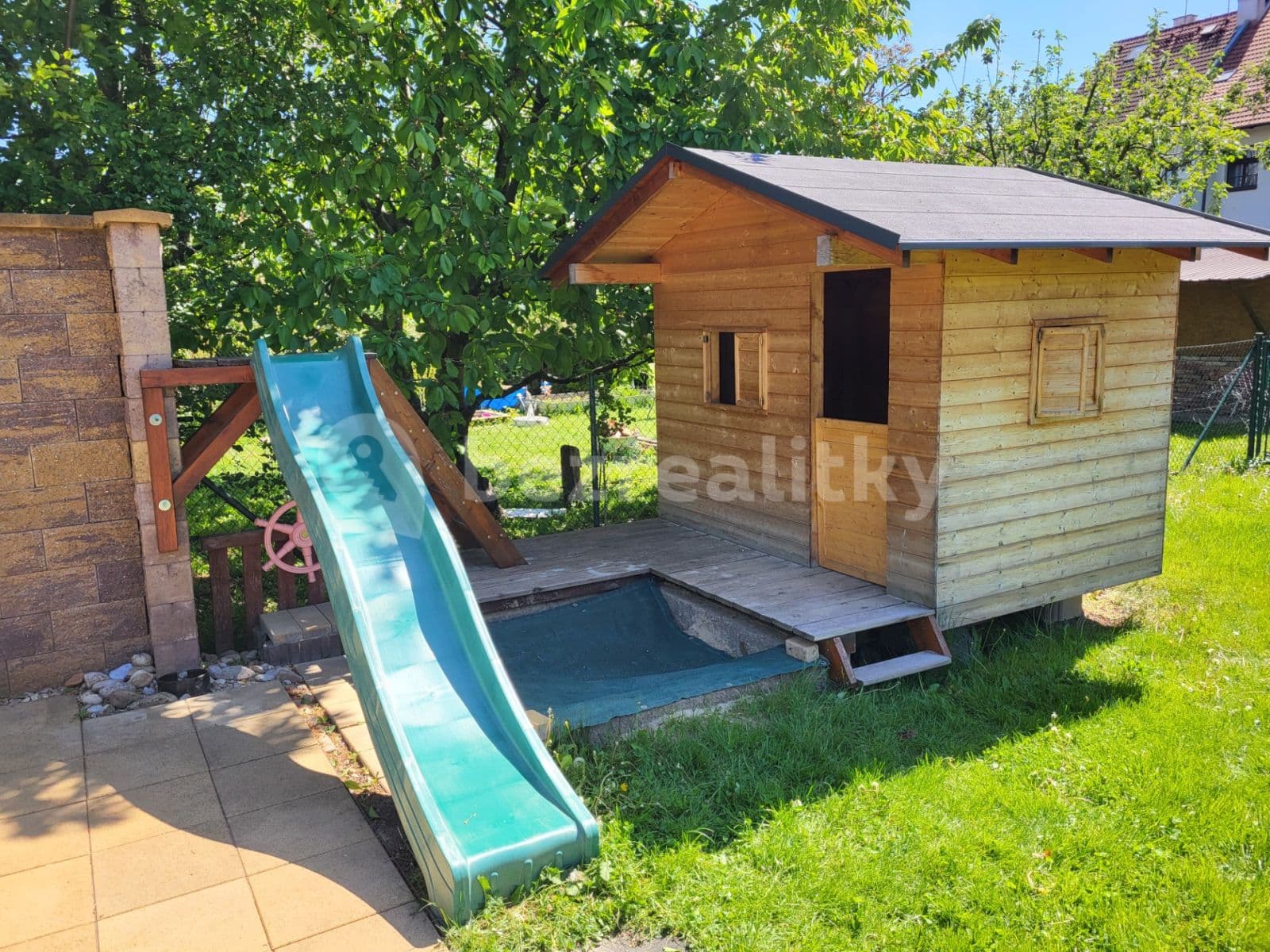 Prenájom bytu 3-izbový 91 m², Jiřího Purkyně, Hradec Králové, Královéhradecký kraj Prenájom bytu 3-izbový 91 m², Jiřího Purkyně, Hradec Králové, Královéhradecký kraj