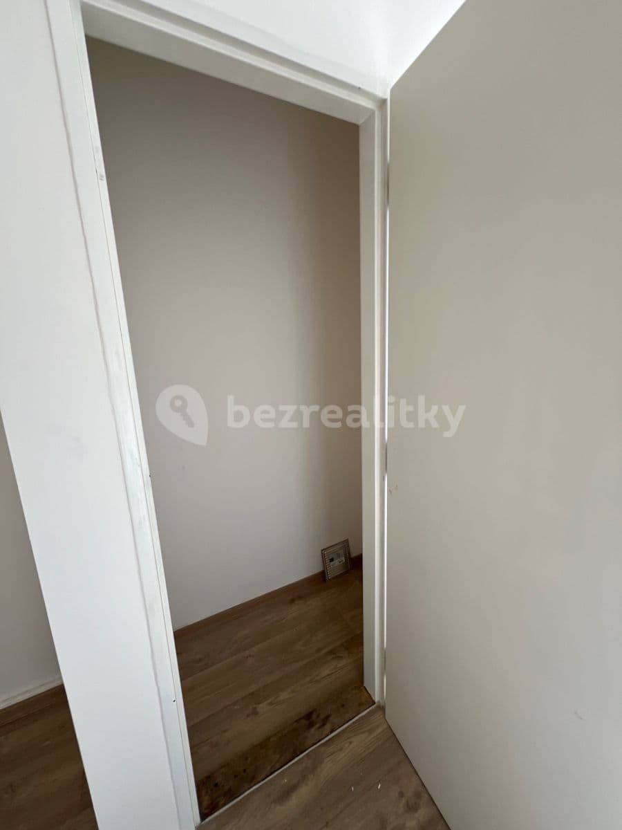 Prenájom bytu 2-izbový 55 m², Písecká, Praha, Praha Prenájom bytu 2-izbový 55 m², Písecká, Praha, Praha