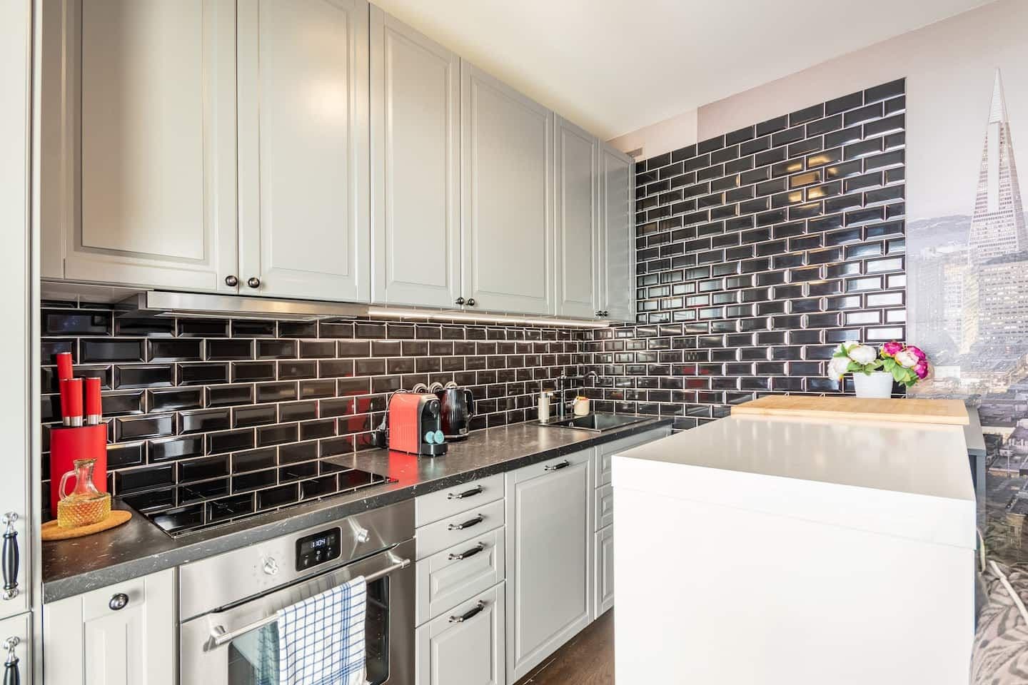 Prenájom bytu 39 m², Mozartova, Praha, Praha Prenájom bytu 39 m², Mozartova, Praha, Praha