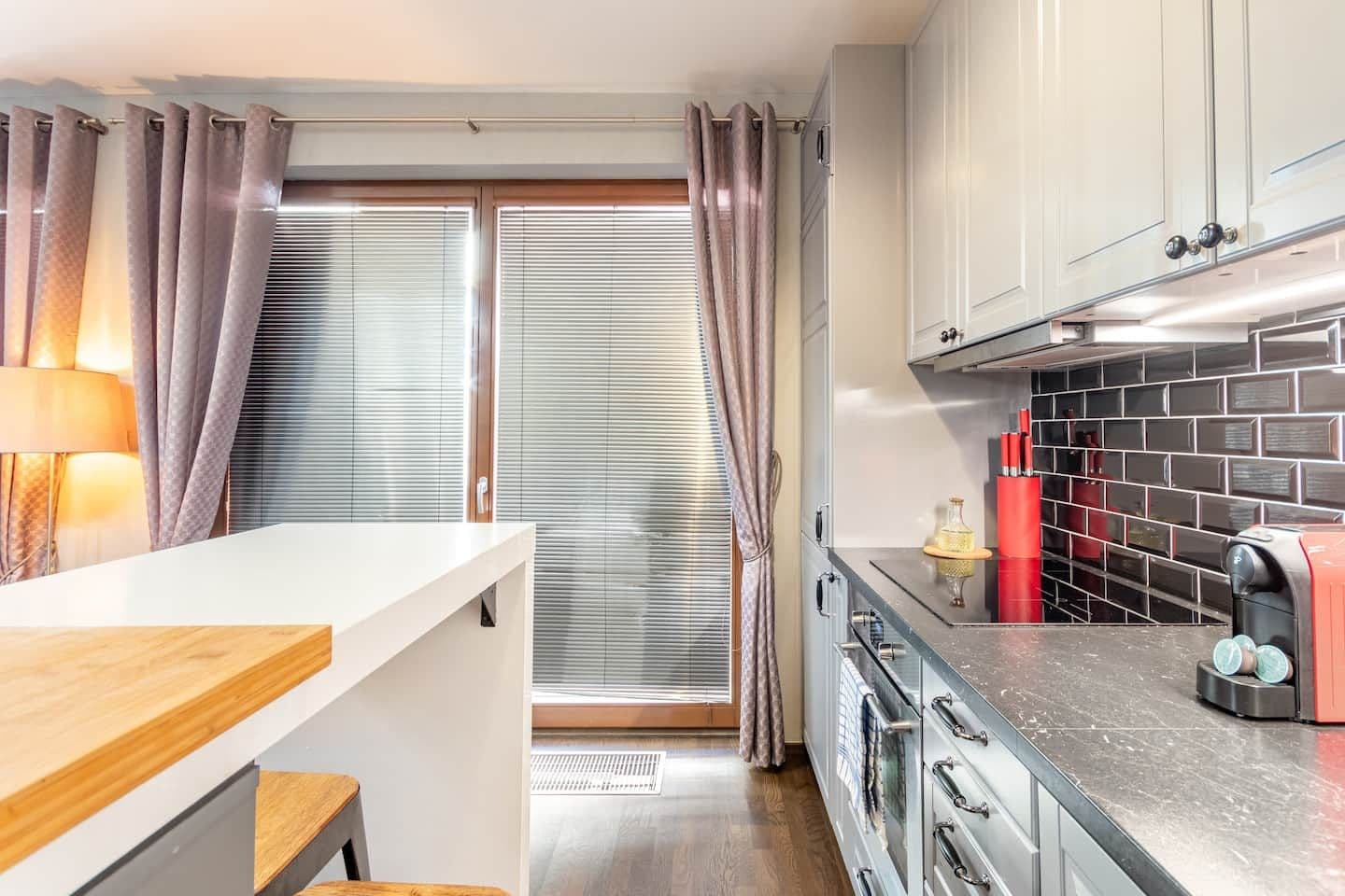 Prenájom bytu 39 m², Mozartova, Praha, Praha Prenájom bytu 39 m², Mozartova, Praha, Praha