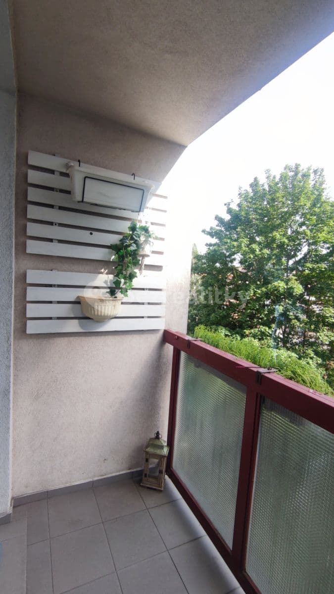 Prenájom bytu 1-izbový 33 m², Ronešova, Praha, Praha Prenájom bytu 1-izbový 33 m², Ronešova, Praha, Praha