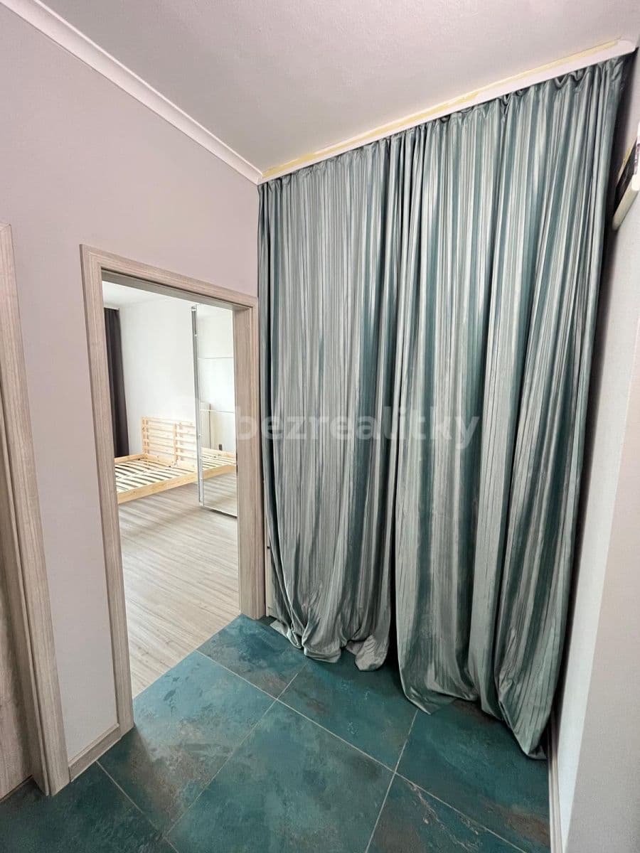 Prenájom bytu 2-izbový 43 m², Lipnická, Praha, Praha Prenájom bytu 2-izbový 43 m², Lipnická, Praha, Praha