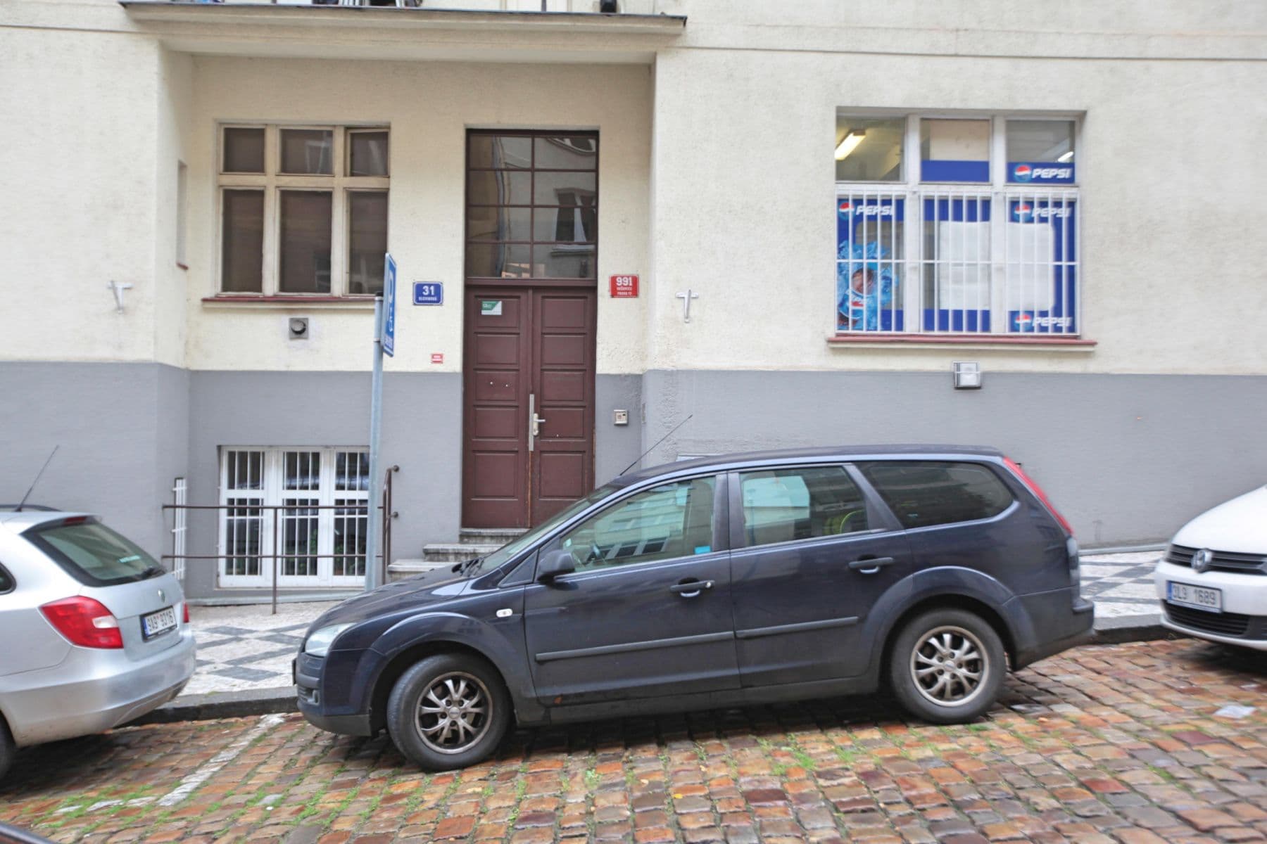 Prenájom bytu 56 m², Slovinská, Praha, Praha Prenájom bytu 56 m², Slovinská, Praha, Praha