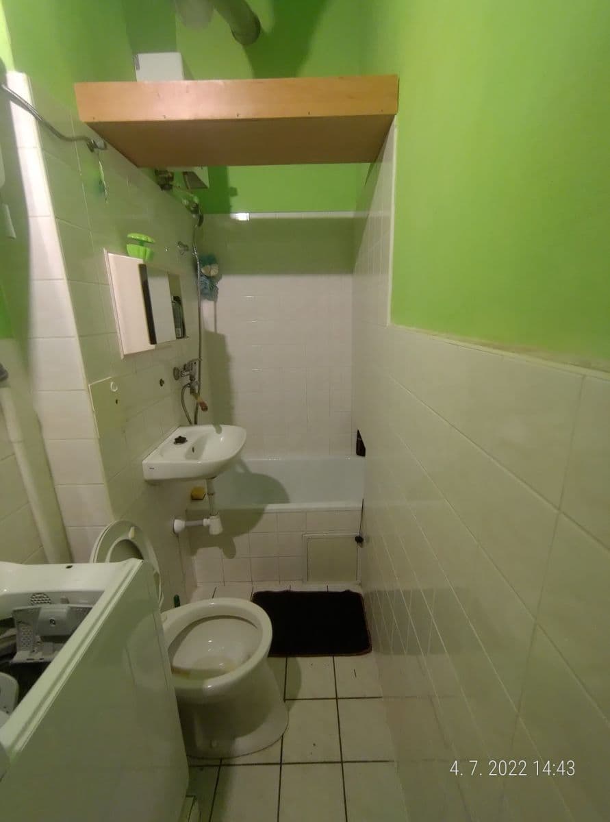 Prenájom bytu 1-izbový 25 m², Husova, Pardubice, Pardubický kraj Prenájom bytu 1-izbový 25 m², Husova, Pardubice, Pardubický kraj