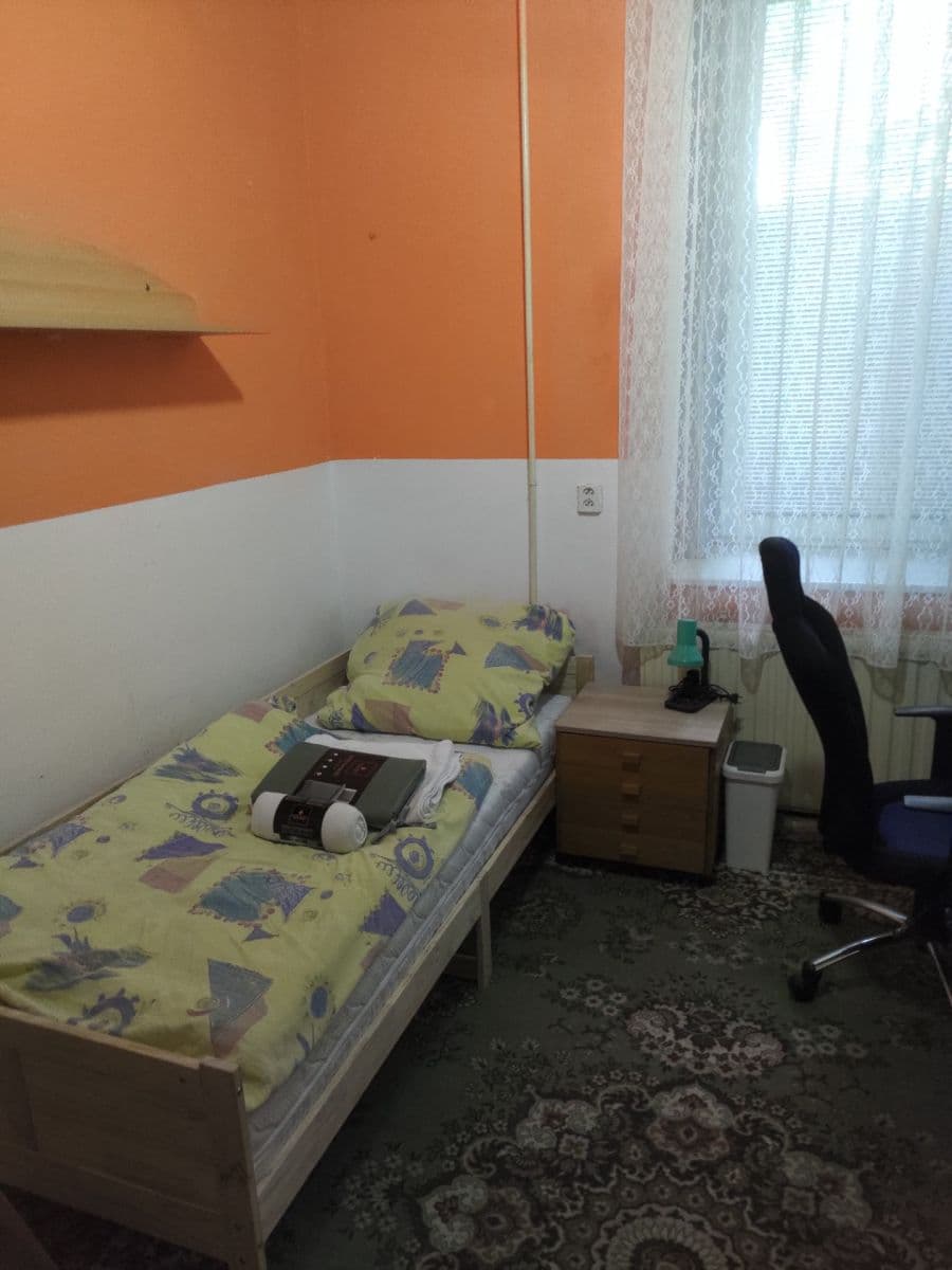 Prenájom bytu 1-izbový 25 m², Husova, Pardubice, Pardubický kraj Prenájom bytu 1-izbový 25 m², Husova, Pardubice, Pardubický kraj