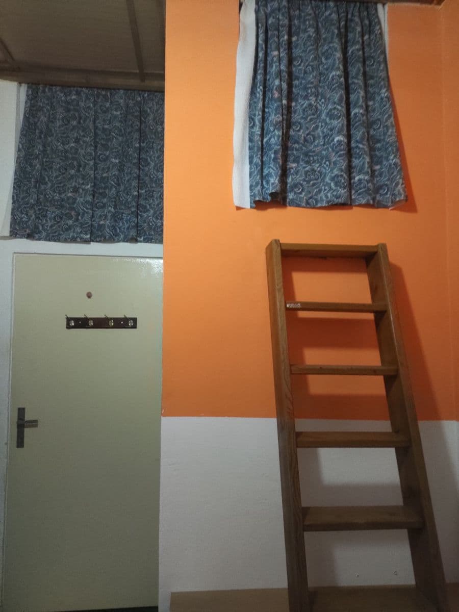 Prenájom bytu 1-izbový 25 m², Husova, Pardubice, Pardubický kraj Prenájom bytu 1-izbový 25 m², Husova, Pardubice, Pardubický kraj