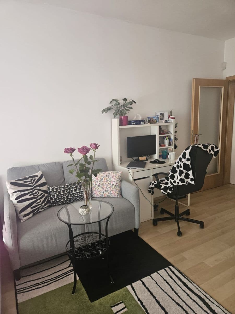 Prenájom bytu 1-izbový 35 m², Prušánecká, Praha, Praha Prenájom bytu 1-izbový 35 m², Prušánecká, Praha, Praha