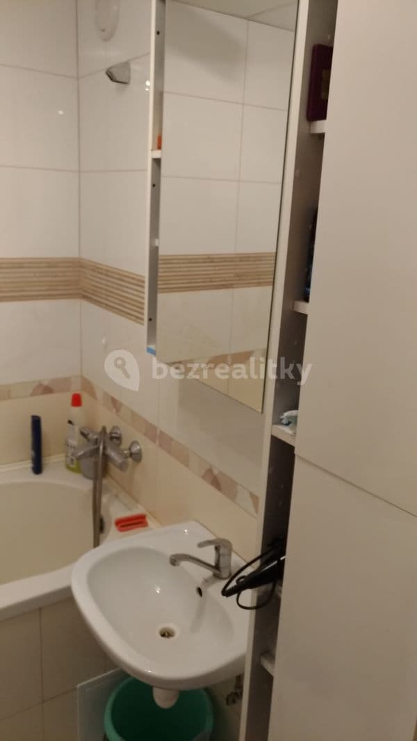 Prenájom bytu 3-izbový 74 m², Rodopská, Praha, Praha Prenájom bytu 3-izbový 74 m², Rodopská, Praha, Praha