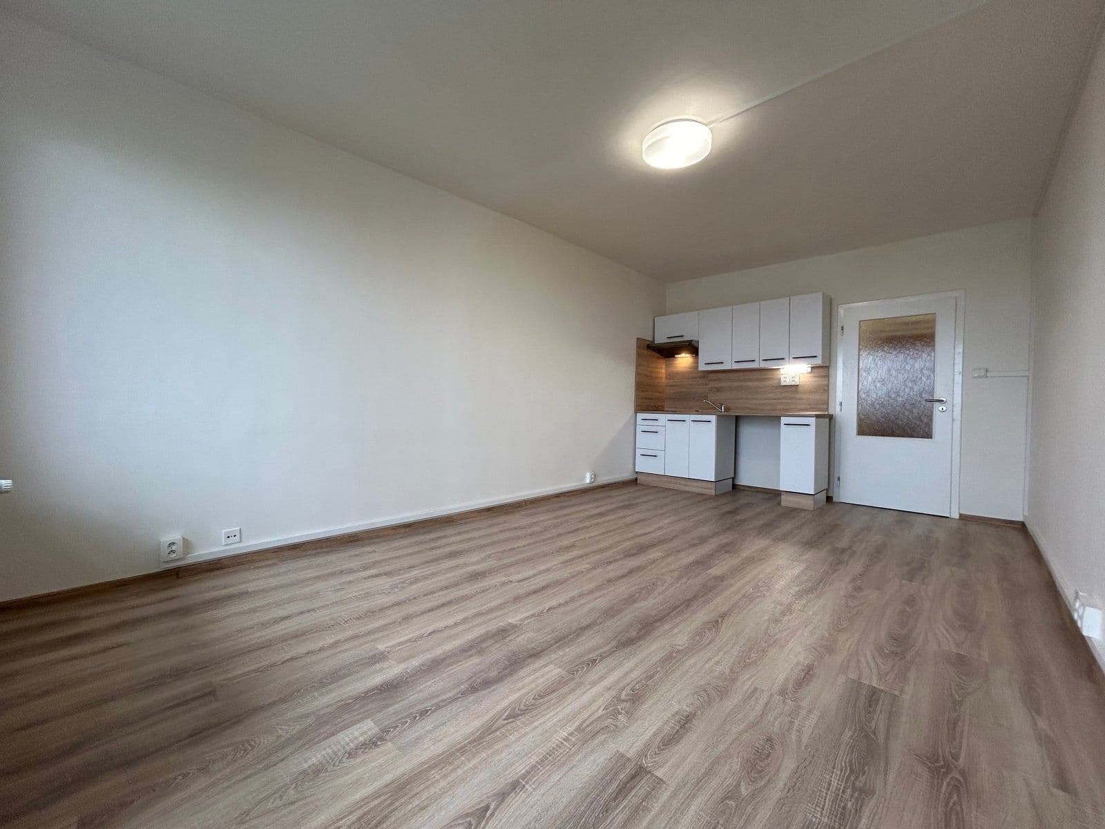 Prenájom bytu 1-izbový 27 m², Okružní, Orlová, Moravskoslezský kraj Prenájom bytu 1-izbový 27 m², Okružní, Orlová, Moravskoslezský kraj
