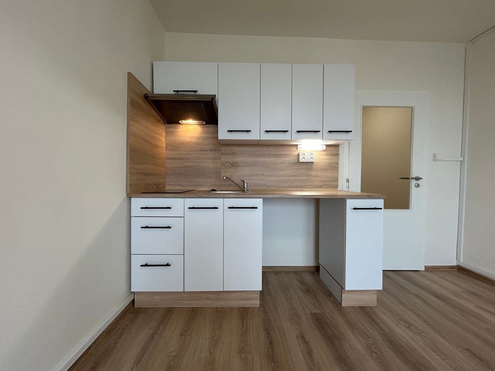 Prenájom bytu 1-izbový 27 m², Okružní, Orlová, Moravskoslezský kraj Prenájom bytu 1-izbový 27 m², Okružní, Orlová, Moravskoslezský kraj