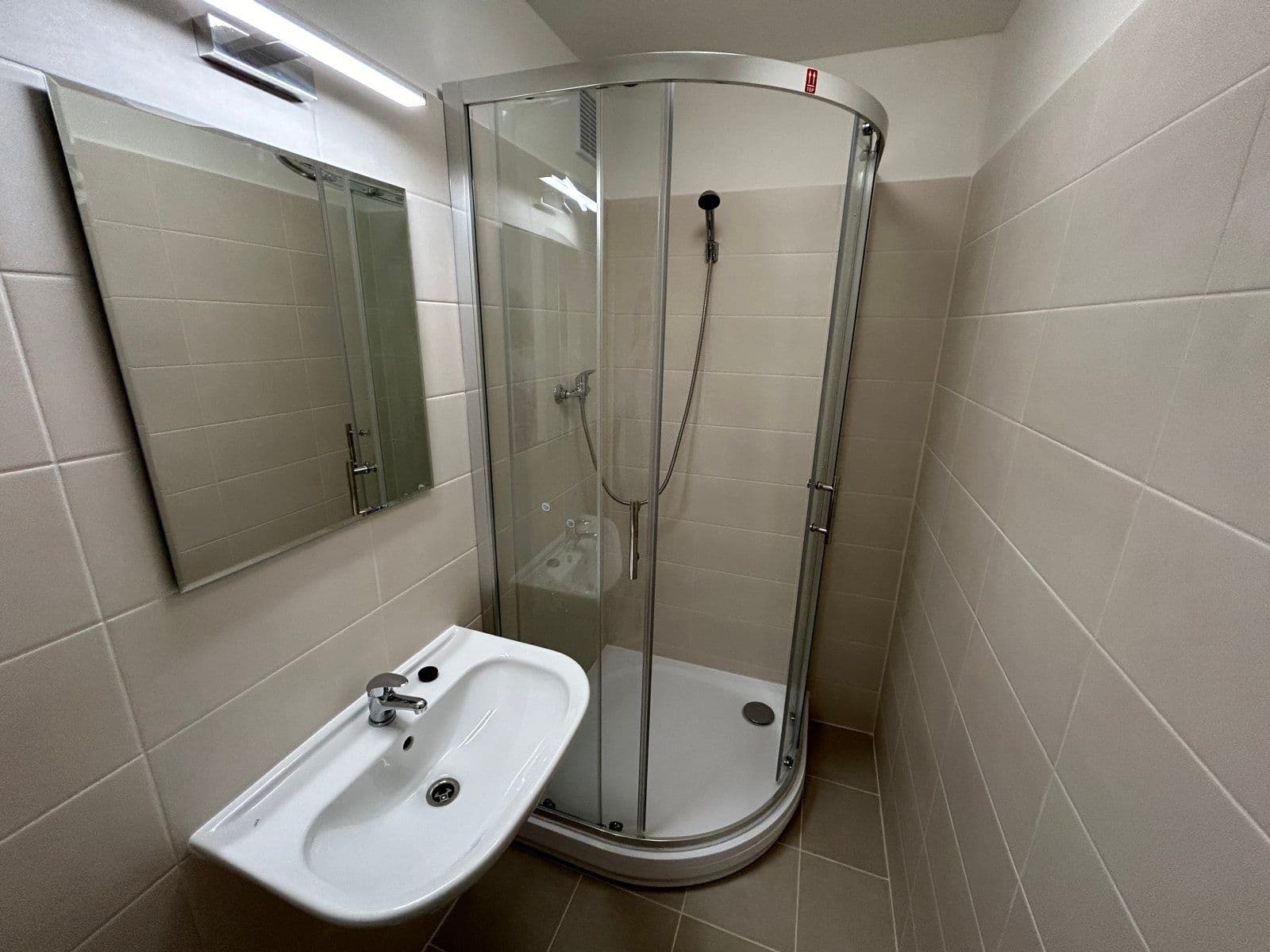Prenájom bytu 1-izbový 27 m², Okružní, Orlová, Moravskoslezský kraj Prenájom bytu 1-izbový 27 m², Okružní, Orlová, Moravskoslezský kraj