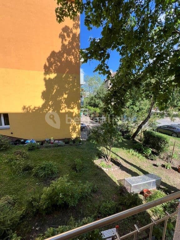 Prenájom bytu 3-izbový 61 m², Konzumní, Praha, Praha Prenájom bytu 3-izbový 61 m², Konzumní, Praha, Praha
