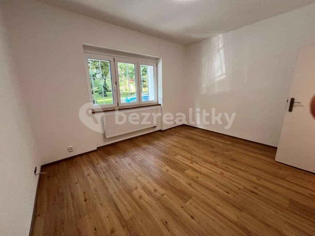 Prenájom bytu 3-izbový 61 m², Konzumní, Praha, Praha Prenájom bytu 3-izbový 61 m², Konzumní, Praha, Praha