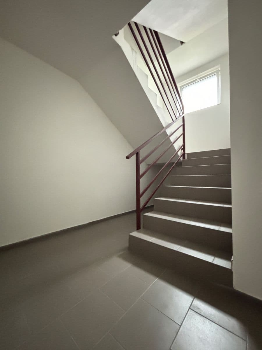 Prenájom bytu 3-izbový 130 m², Kollárova, Kladno, Středočeský kraj Prenájom bytu 3-izbový 130 m², Kollárova, Kladno, Středočeský kraj