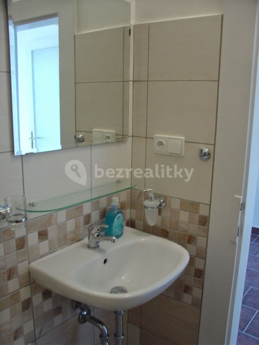 Prenájom bytu 2-izbový 65 m², Tachovská, Praha, Praha Prenájom bytu 2-izbový 65 m², Tachovská, Praha, Praha