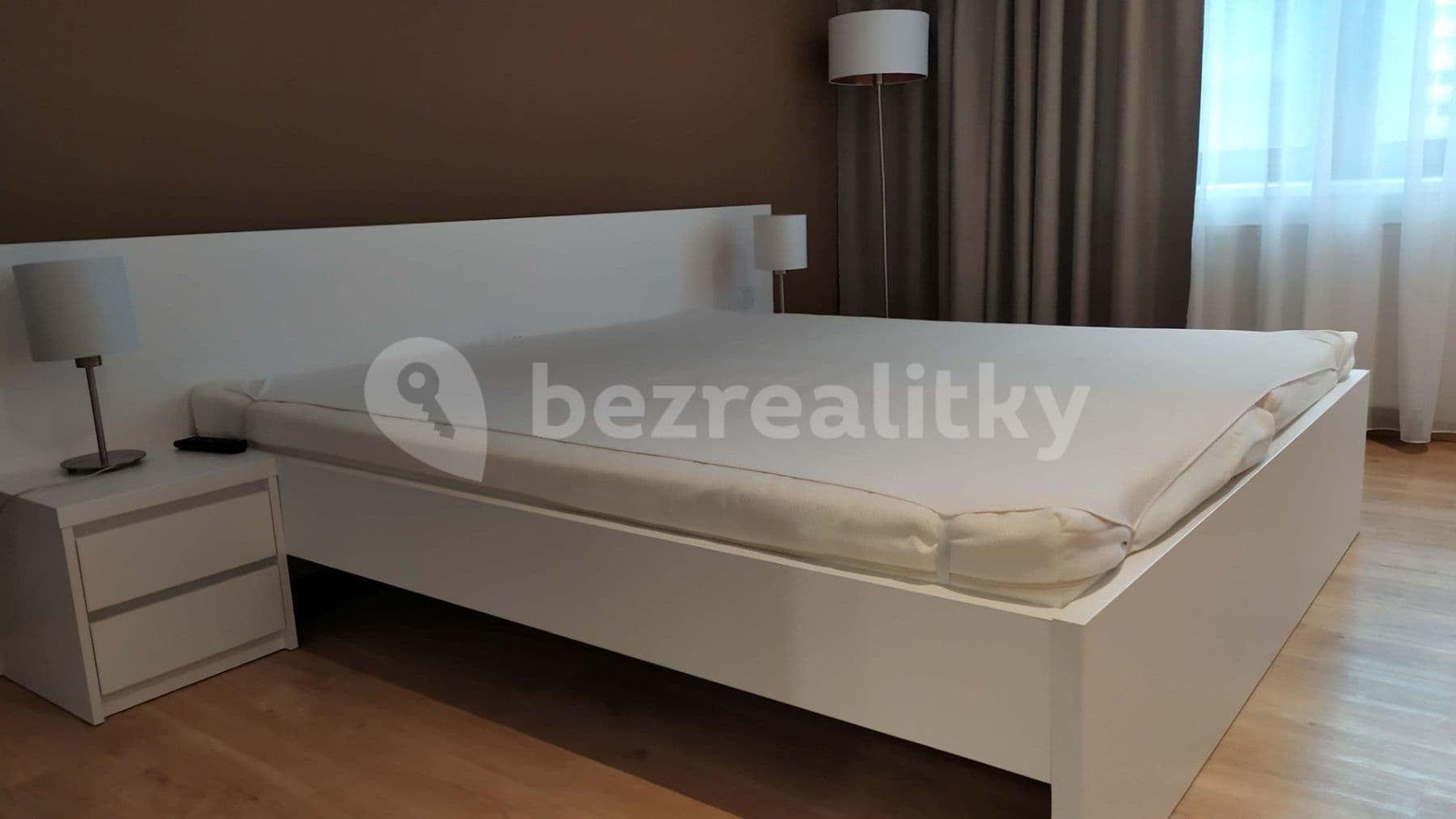 Prenájom bytu 2-izbový 81 m², Mukařovského, Praha, Praha Prenájom bytu 2-izbový 81 m², Mukařovského, Praha, Praha