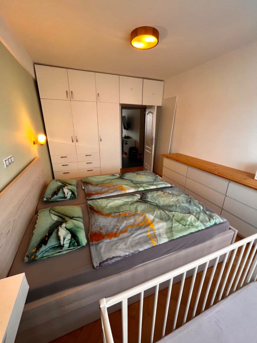 Prenájom bytu 3-izbový 65 m², Alešova, Plzeň, Plzeňský kraj Prenájom bytu 3-izbový 65 m², Alešova, Plzeň, Plzeňský kraj