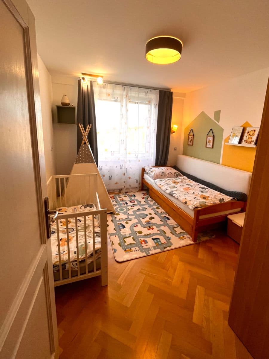 Prenájom bytu 3-izbový 65 m², Alešova, Plzeň, Plzeňský kraj Prenájom bytu 3-izbový 65 m², Alešova, Plzeň, Plzeňský kraj
