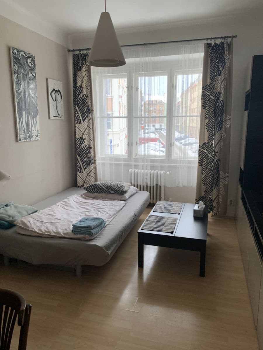 Prenájom bytu 52 m², U Křížku, Praha, Praha Prenájom bytu 52 m², U Křížku, Praha, Praha