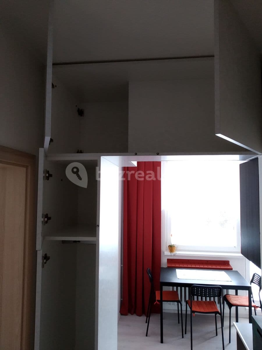 Prenájom bytu 1-izbový 34 m², Dolní, Prostějov, Olomoucký kraj Prenájom bytu 1-izbový 34 m², Dolní, Prostějov, Olomoucký kraj