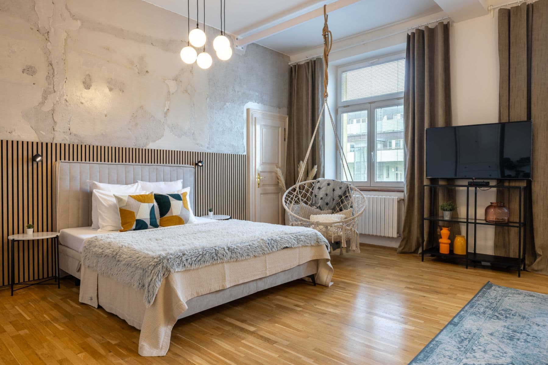 Prenájom bytu 160 m², Ruská, Praha, Praha Prenájom bytu 160 m², Ruská, Praha, Praha