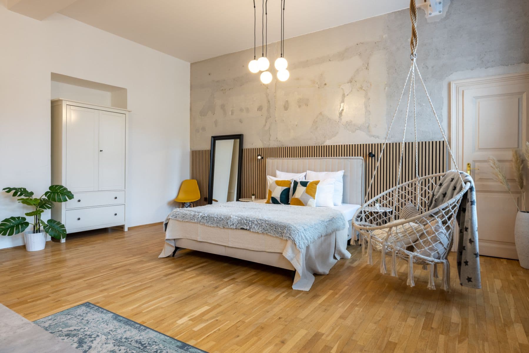 Prenájom bytu 160 m², Ruská, Praha, Praha Prenájom bytu 160 m², Ruská, Praha, Praha