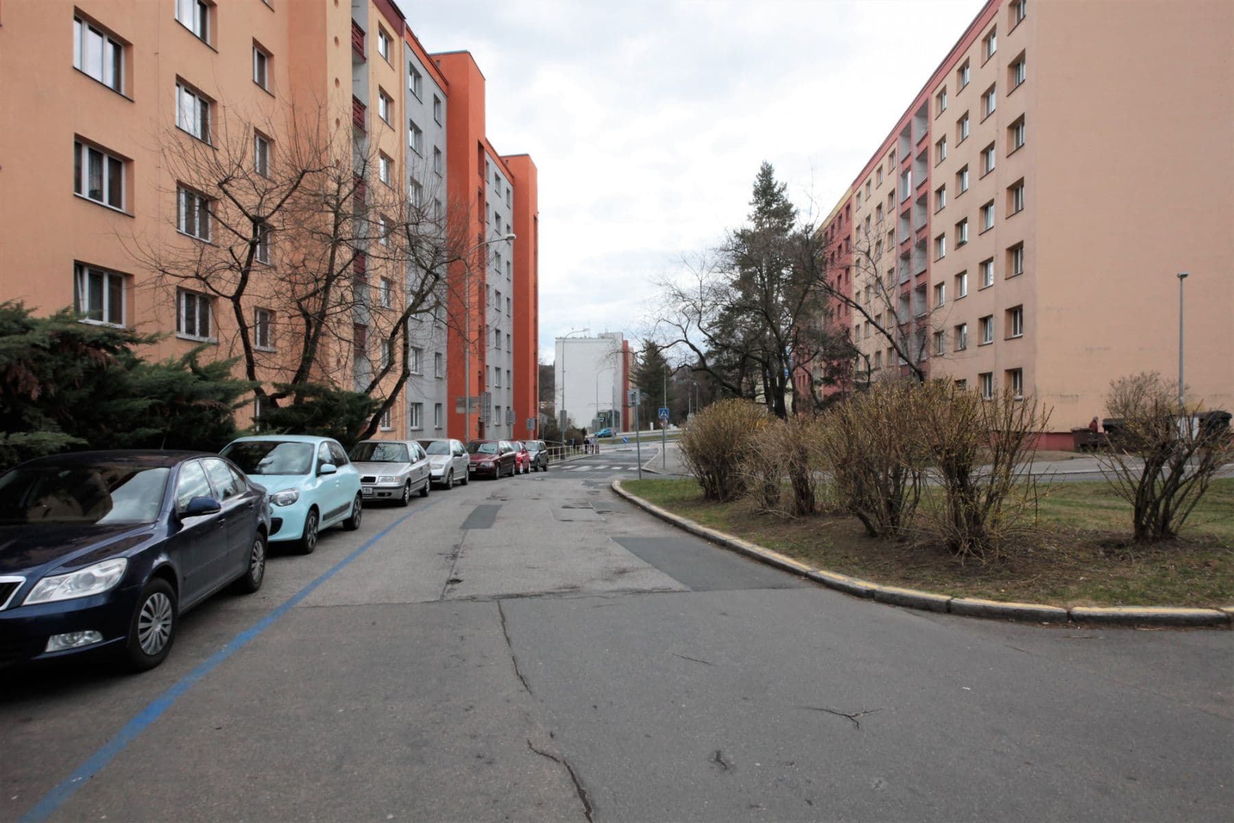 Prenájom bytu 53 m², Arabská, Praha, Praha Prenájom bytu 53 m², Arabská, Praha, Praha