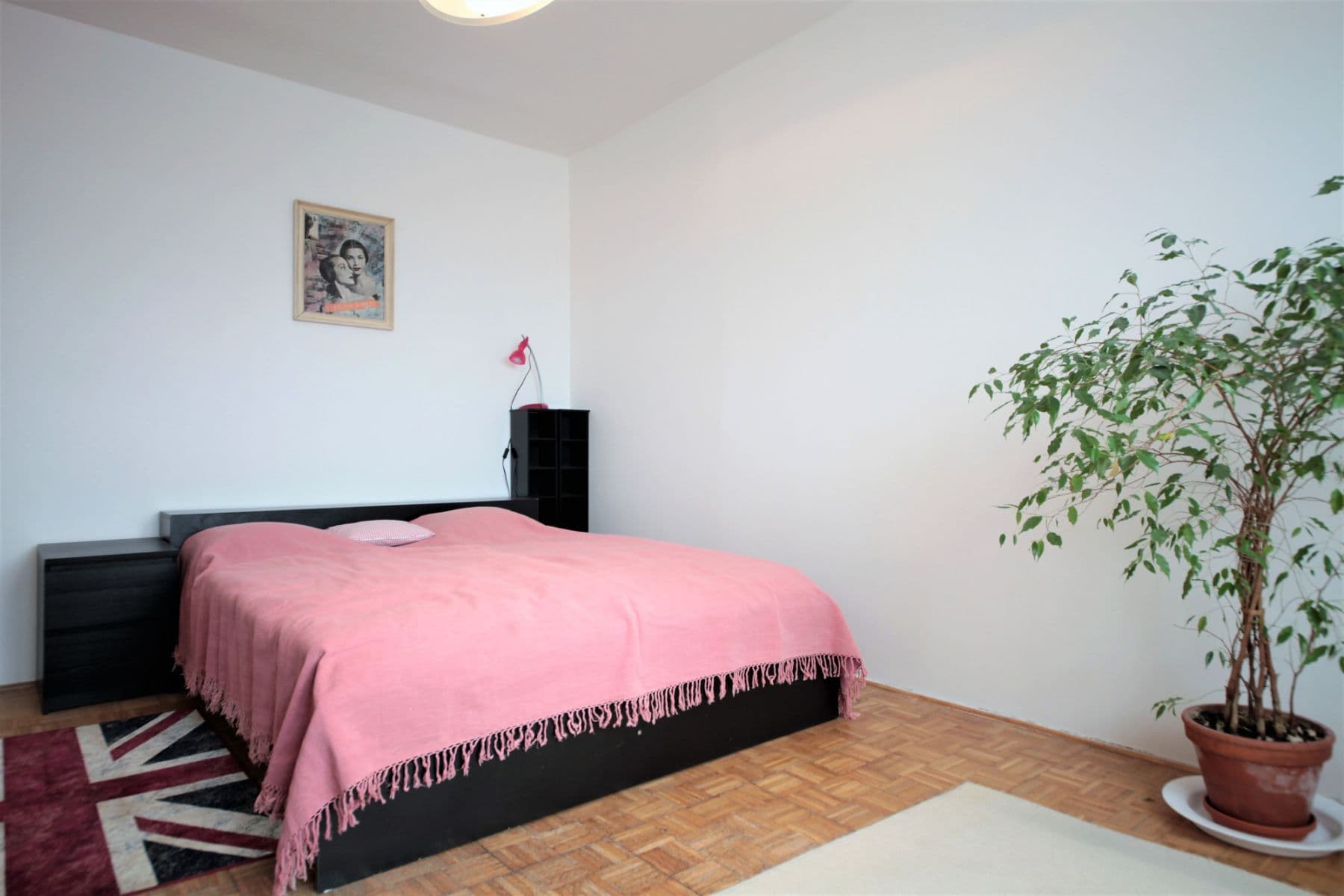 Prenájom bytu 53 m², Arabská, Praha, Praha Prenájom bytu 53 m², Arabská, Praha, Praha
