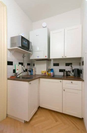 Prenájom bytu 90 m², Blanická, Praha, Praha Prenájom bytu 90 m², Blanická, Praha, Praha
