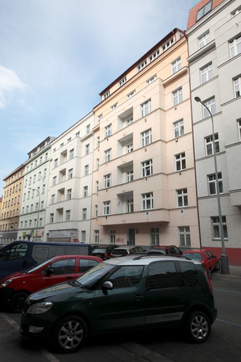Prenájom bytu 40 m², Buchovcova, Praha, Praha Prenájom bytu 40 m², Buchovcova, Praha, Praha