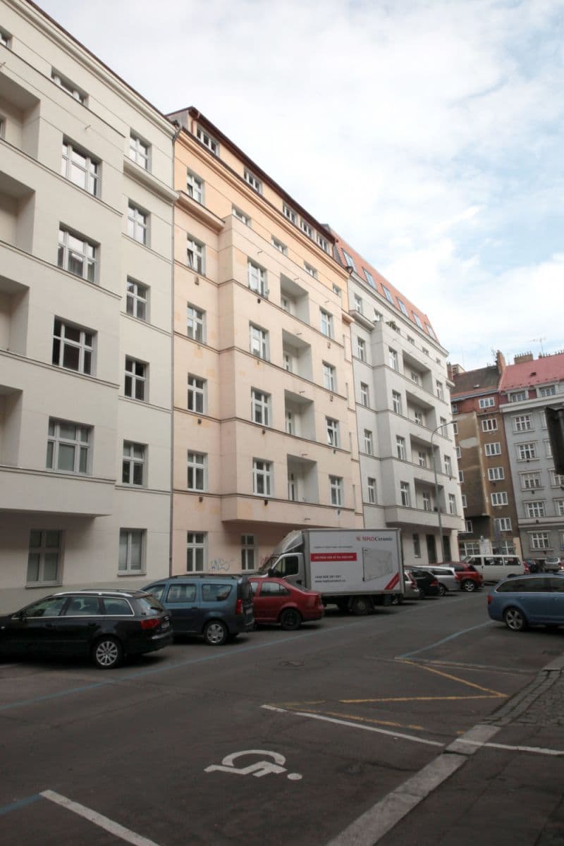 Prenájom bytu 40 m², Buchovcova, Praha, Praha Prenájom bytu 40 m², Buchovcova, Praha, Praha