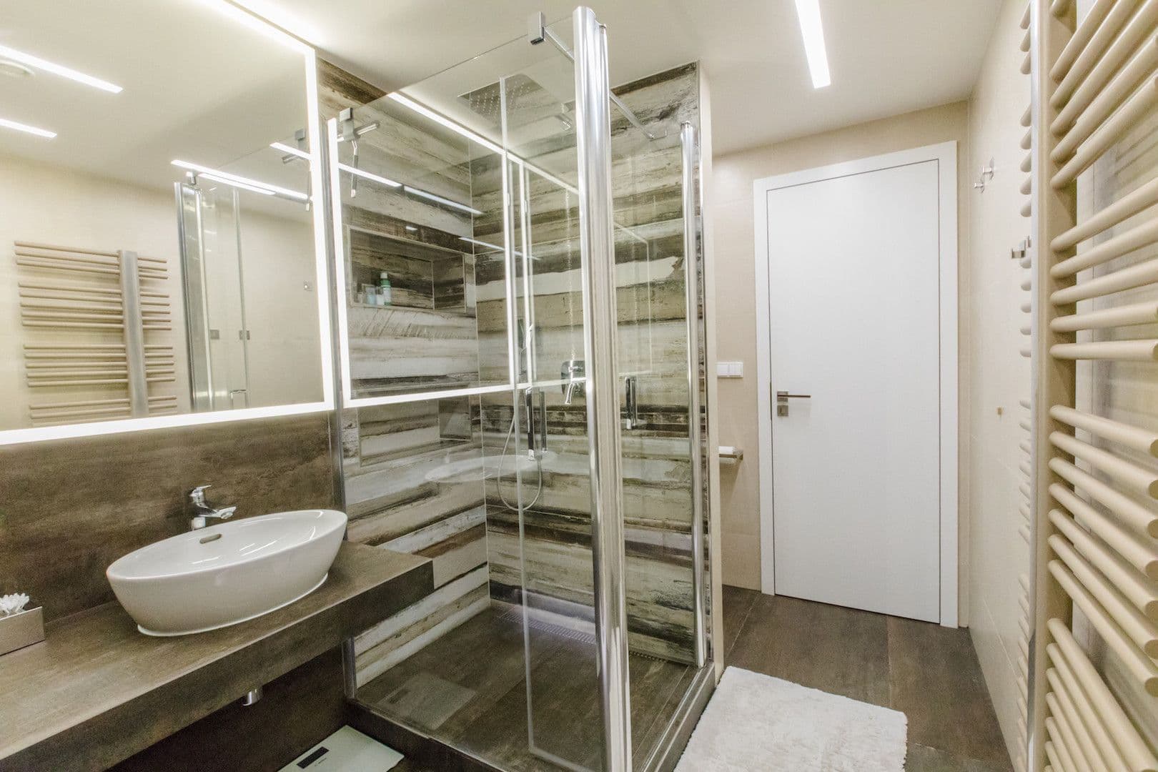 Prenájom bytu 120 m², Hartigova, Praha, Praha Prenájom bytu 120 m², Hartigova, Praha, Praha