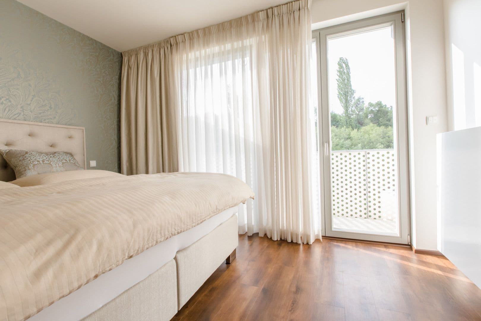 Prenájom bytu 120 m², Hartigova, Praha, Praha Prenájom bytu 120 m², Hartigova, Praha, Praha